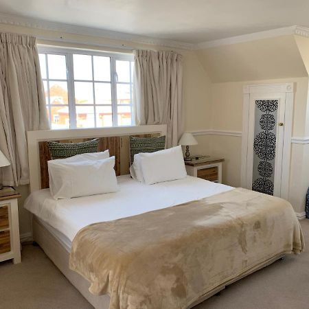 Birkenhead Manor Hotell Bloubergstrand Eksteriør bilde